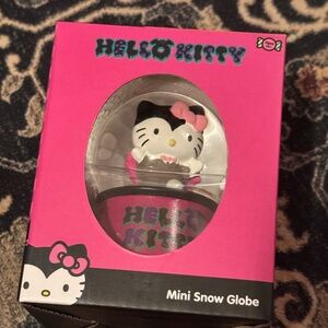 Sanrio Hello Kitty Mini Halloween Vampire Snow Globe --Brand New